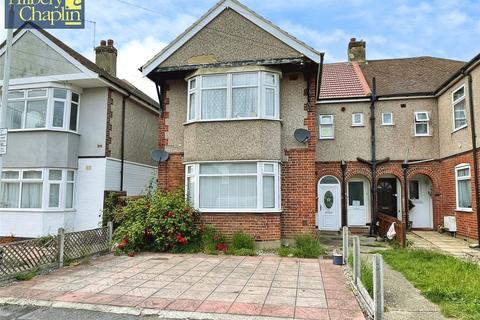 3 bed property, in Lessington Avenue, £280,000