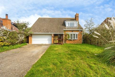 4 bed property, in Ivy Lane, £525,000
