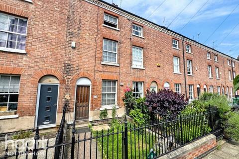 3 bed property, in Robin Hood Terrace, £200,000