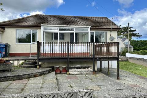 3 bed property, in Ffordd Cynlas, £295,000
