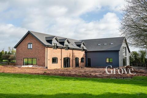 3 bed property, in House & Work Unit, £950,000