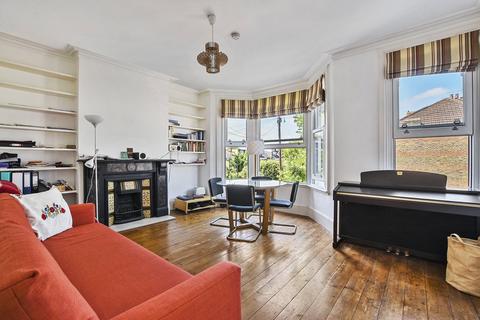 2 bed property, in Langler Road, £550,000