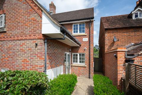1 bed property, in Roughdown Road, £250,000