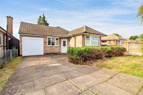 2 bed property, in Thirlmere Road, £340,000