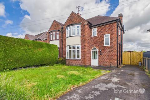 3 bed property, in Windsor Road, £265,000