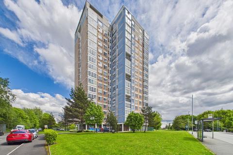 3 bed property, in Freshfields, £80,000