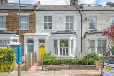 3 bed property, in Manor Park Road, £875,000