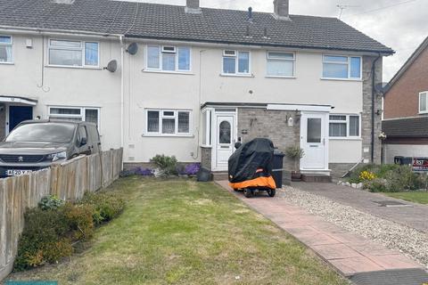 3 bed property, in Charles Crescent, £220,000