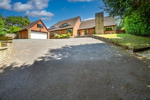5 bed property, in 2 Halfshire Lane, £1,150,000