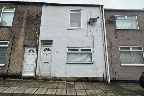 2 bed property, in Craddock Street, £25,000