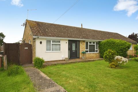 2 bed property, in Churchill Drive, £175,000