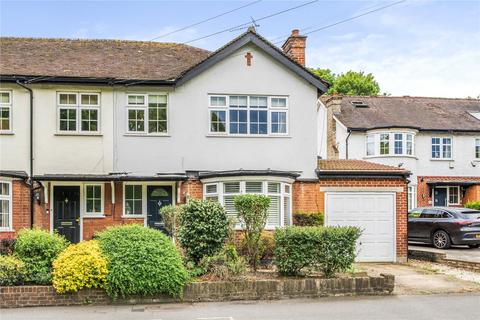3 bed property, in Church Hill Road, £835,000