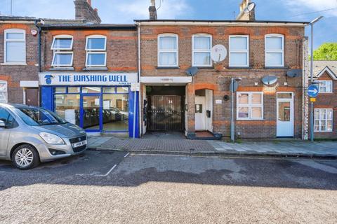 1 bed property, in Ashton Road, £130,000