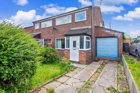 3 bed property, in Kingsley Drive, £220,000
