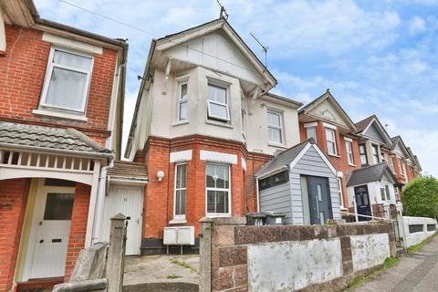 2 bed property, in Acland Road, £250,000