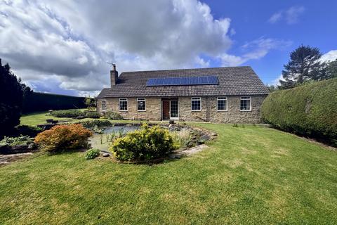 3 bed property, in Quarry Lane, £650,000