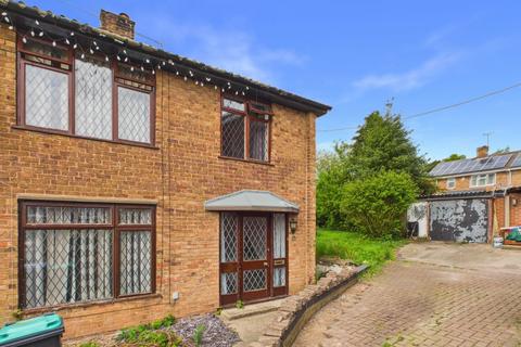 3 bed property, in Laxton Drive, £150,000