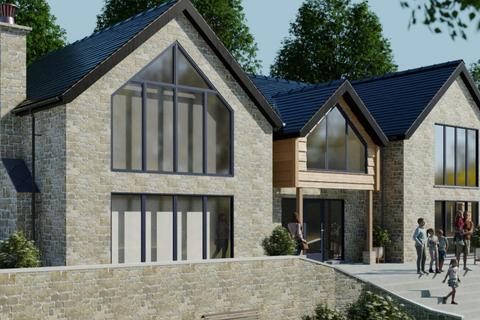 4 bed property, in Llanidloes SY18, £495,000