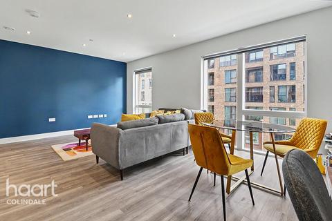 1 bed property, in Jasmin House, £350,000