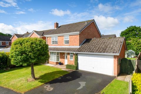 4 bed property, in Rowley Close, £415,000