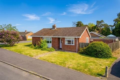 3 bed property, in Englands Road, £300,000