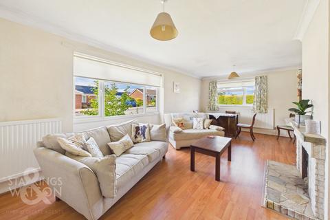 3 bed property, in Englands Road, £300,000