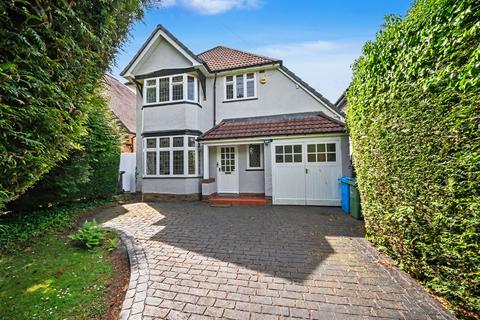 3 bed property, in Suckling Green Lane, £475,000
