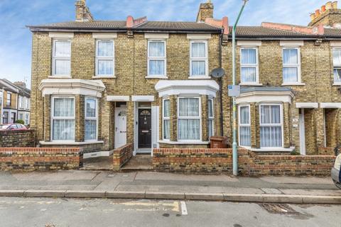 2 bed property, in Frederick Road, £240,000