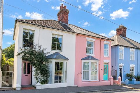 3 bed property, in Aldeburgh, £450,000