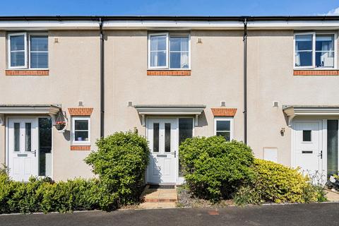 2 bed property, in Burrough Fields, £210,000