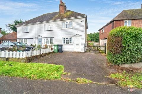 2 bed property, in 68 Linton Road, £135,000