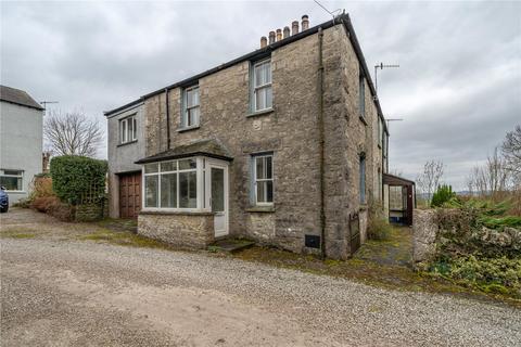 2 bed property, in Heversham, £190,000