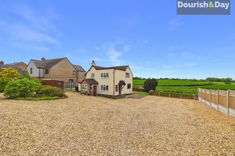 3 bed property, in Stafford Road, £370,000