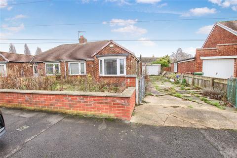 3 bed property, in Glamis Road, £145,000
