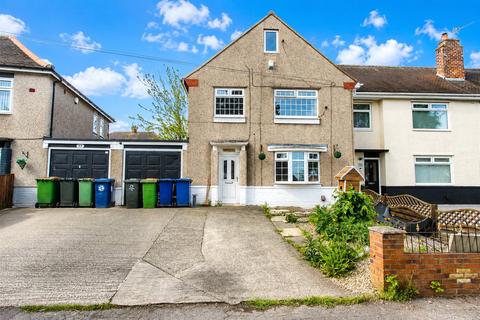 3 bed property, in Marton Crescent, £130,000