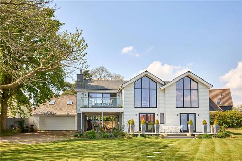 3 bed property, in Waldringfield, £1,050,000