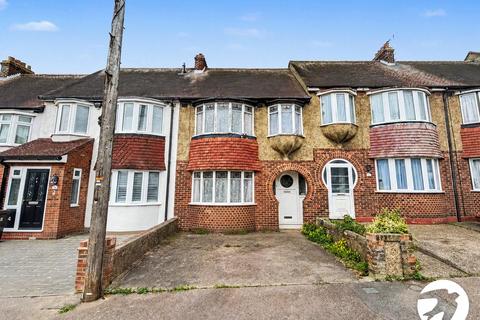 3 bed property, in Grafton Avenue, £300,000