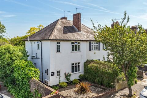 3 bed property, in Manor Park Road N2, £875,000