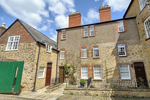 3 bed property, in The Old Green Sherborne, £399,950