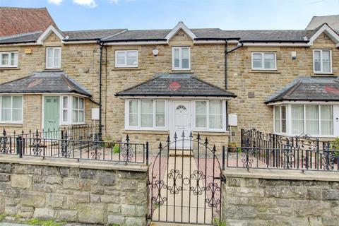 3 bed property, in Medomsley Road, £160,000