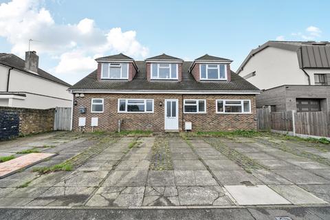 2 bed property, in Granville Road, £750,000