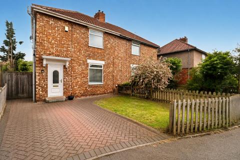 3 bed property, in Hury Road, £120,000
