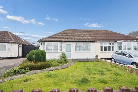2 bed property, in Compton Place, £495,000