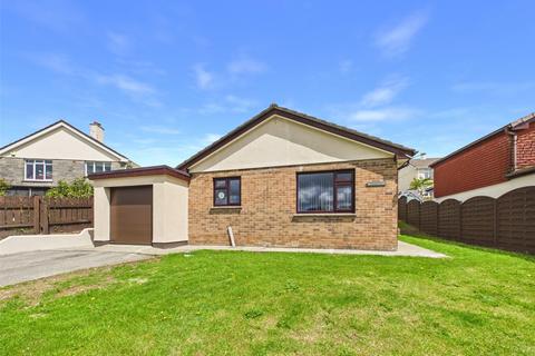 3 bed property, in Deer Valley Road, £285,000