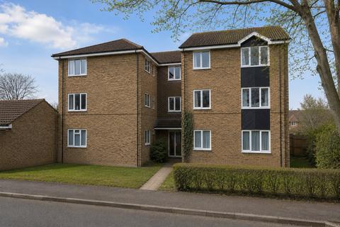 1 bed property, in Wellington Drive, £190,000