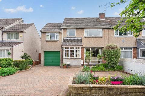 4 bed property, in Oxgang Road, £219,000