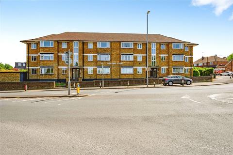 3 bed property, in West Street, £195,000