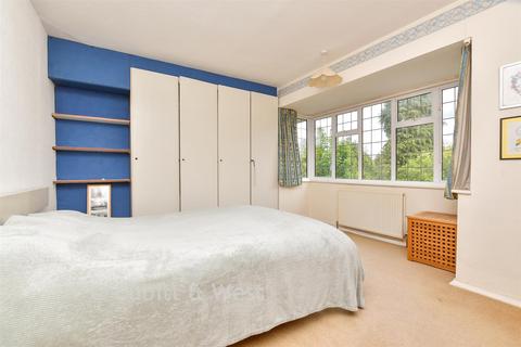 4 bed property, in Beacon Way, £1,000,000