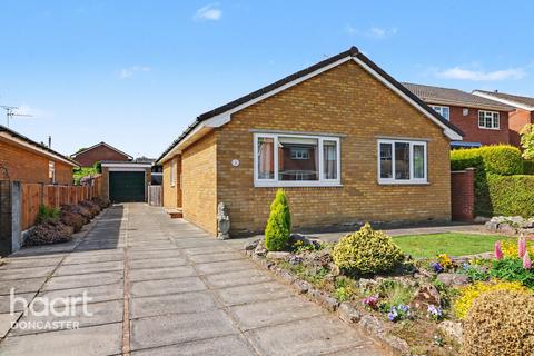 3 bed property, in Ashdale Close, £250,000