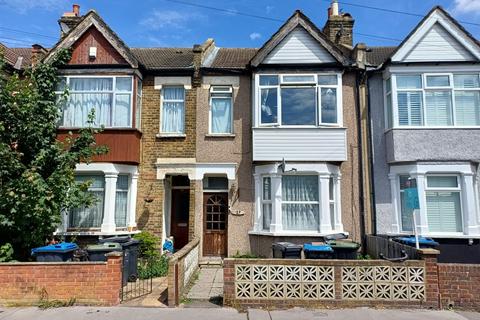 1 bed property, in Stretton Road, £90,000